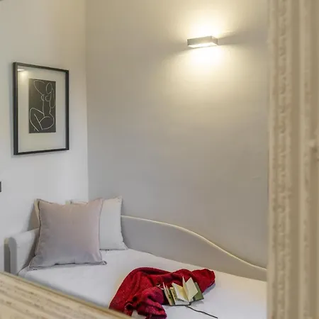 Bright Santa Croce Apartament Florencja