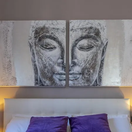 Bright Santa Croce Firenze