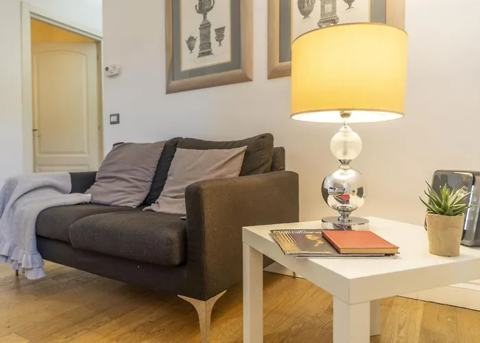 Bright Santa Croce Appartement *